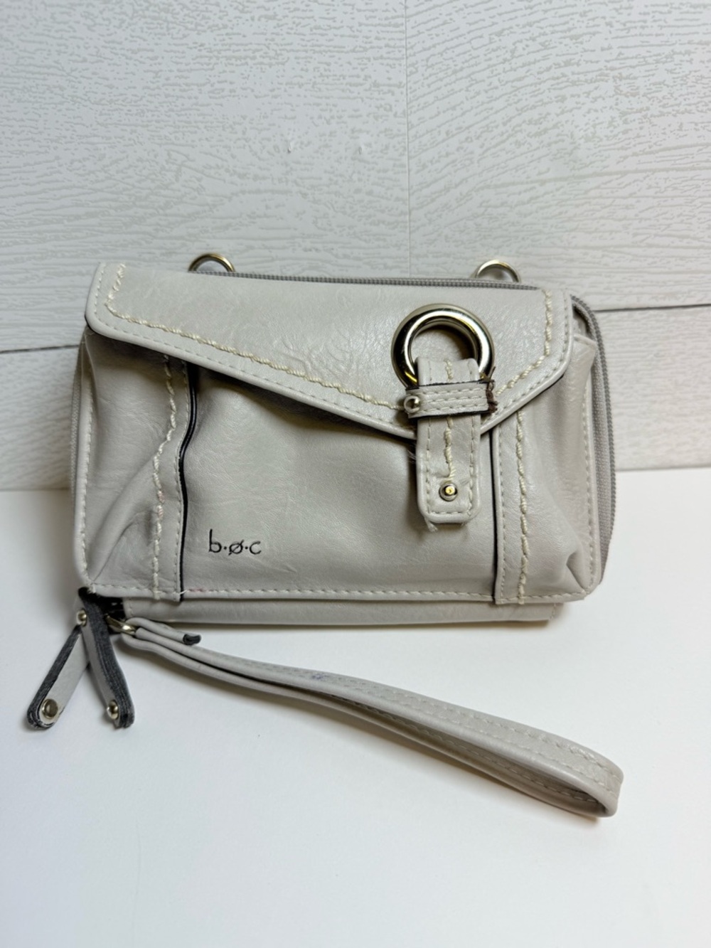 b.o.c Light Gray Wristlet Clutch